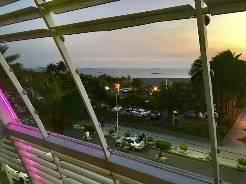 旗津道沙灘酒店