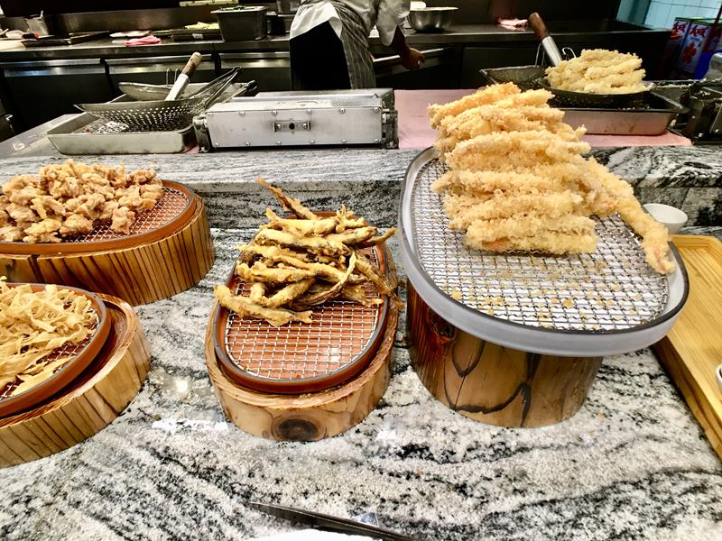 饗食天堂