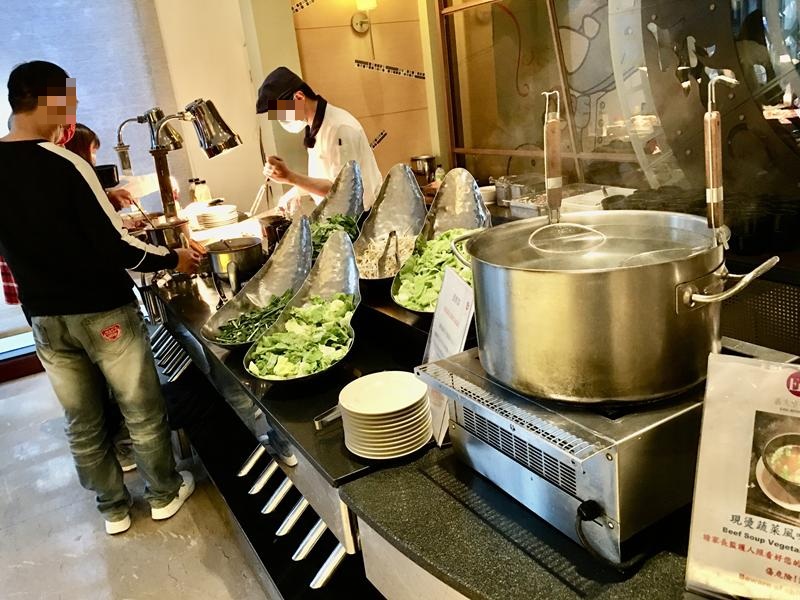 星亞自助餐廳