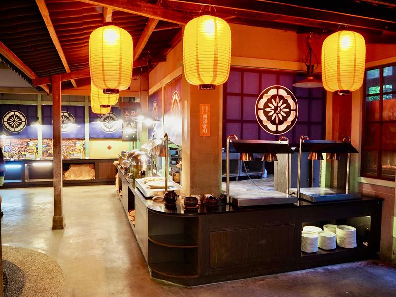 妖怪村主題飯店早餐