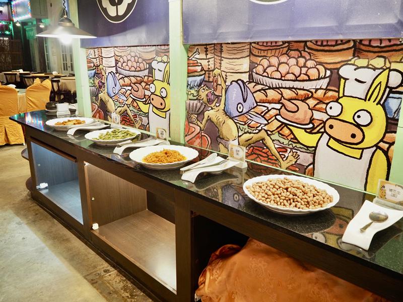 妖怪村主題飯店早餐