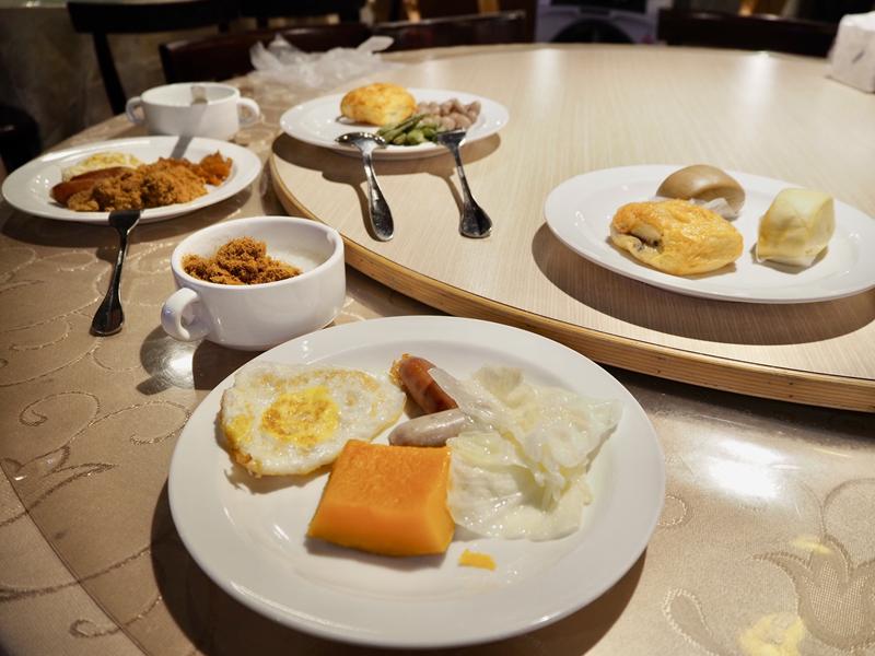 妖怪村主題飯店早餐