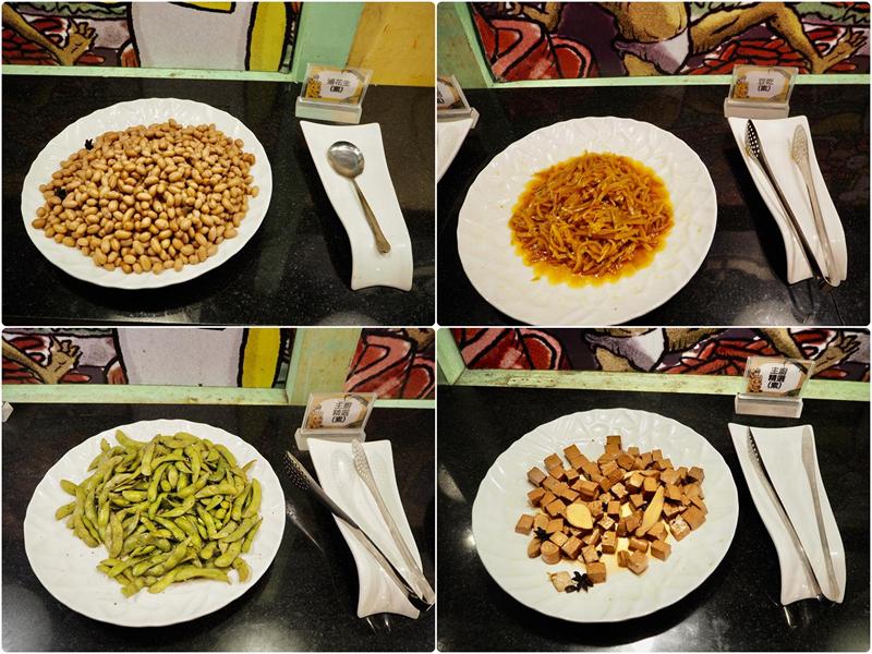 妖怪村主題飯店早餐