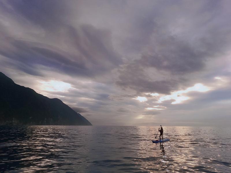 清水斷崖sup看日出