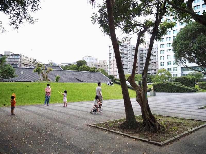 四四南村