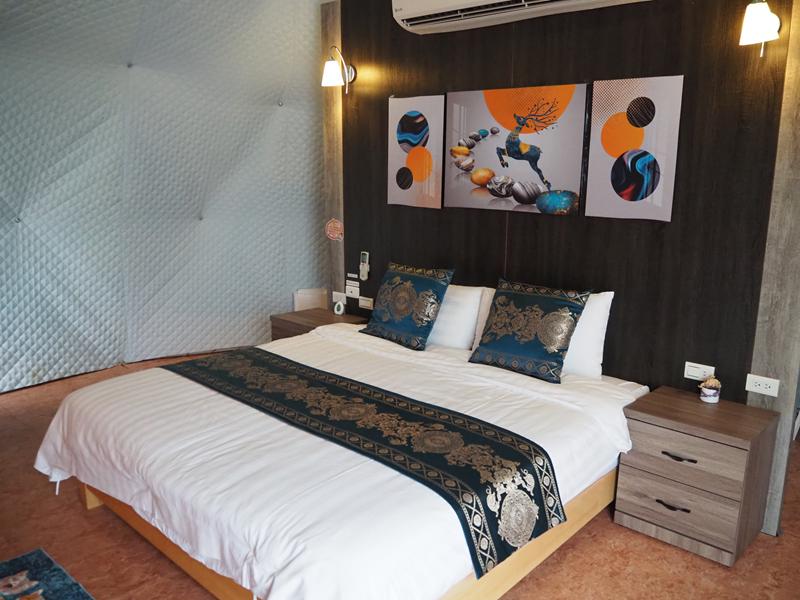 水上浪漫球型屋