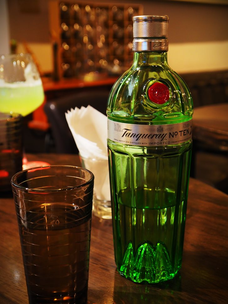 El Jardin Cocktail Bar