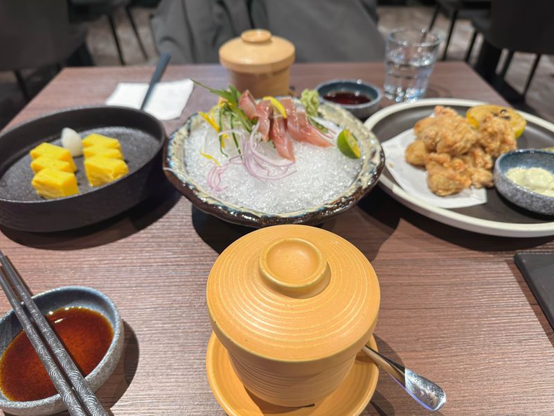 sakura表演餐酒館