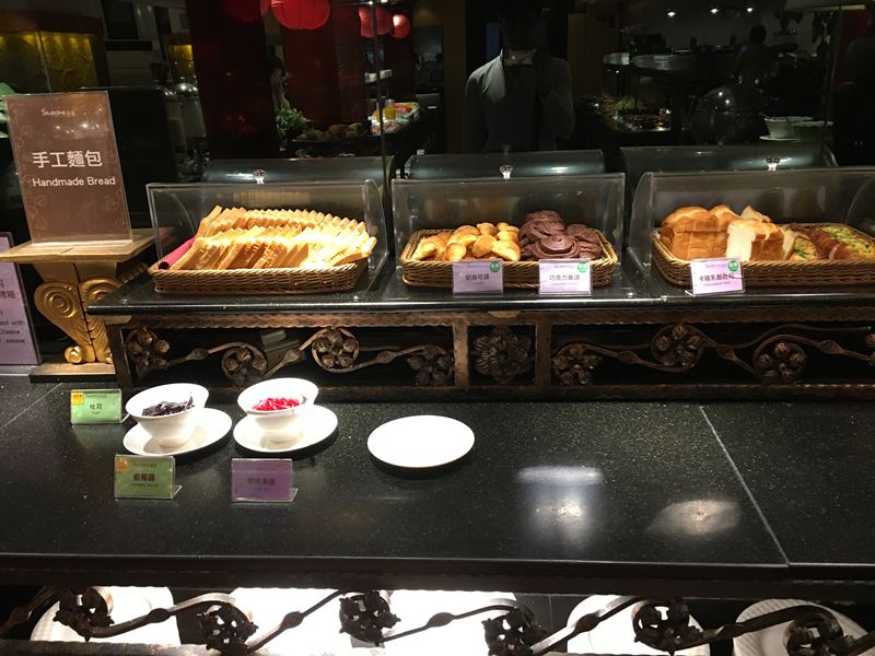 新采自助百匯早餐