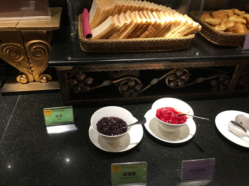 新采自助百匯早餐