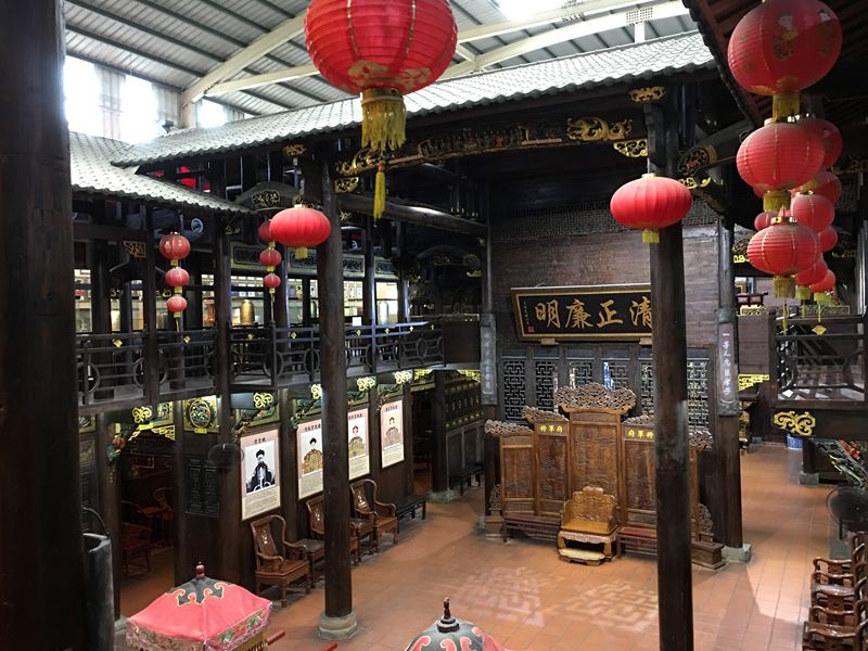 白人牙膏觀光工廠