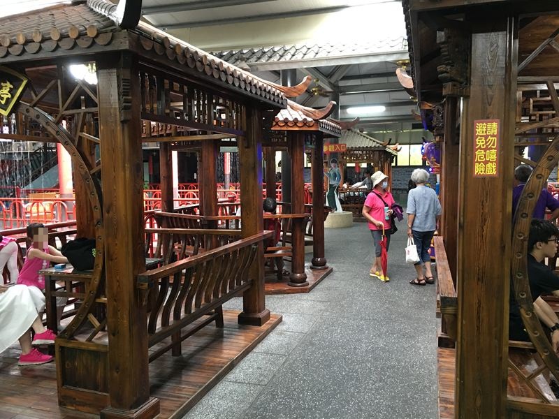 白人牙膏觀光工廠