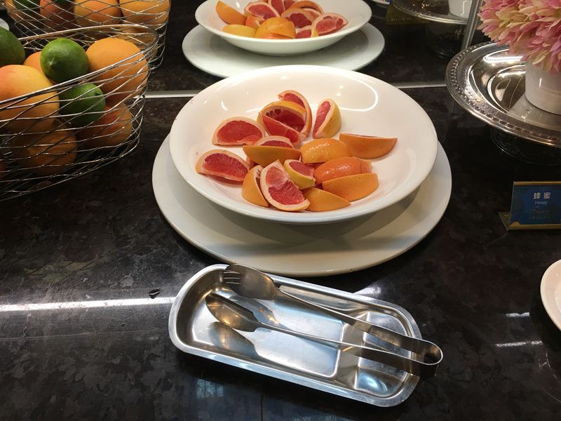 萬國百匯自助早餐