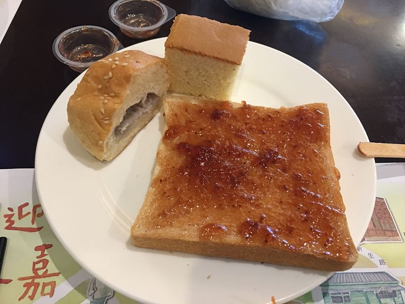 萬國百匯自助早餐