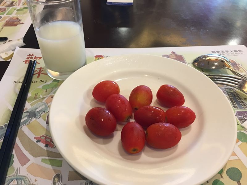 萬國百匯自助早餐