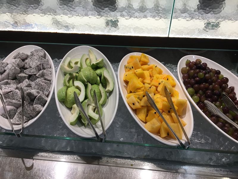 港龘港式自助百匯