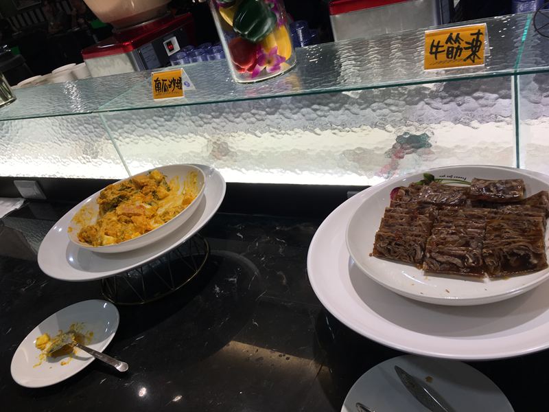 港龘港式自助百匯