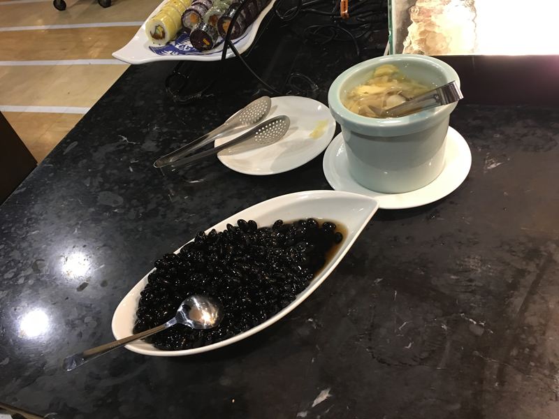 港龘港式自助百匯