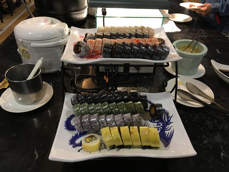 港龘港式自助百匯