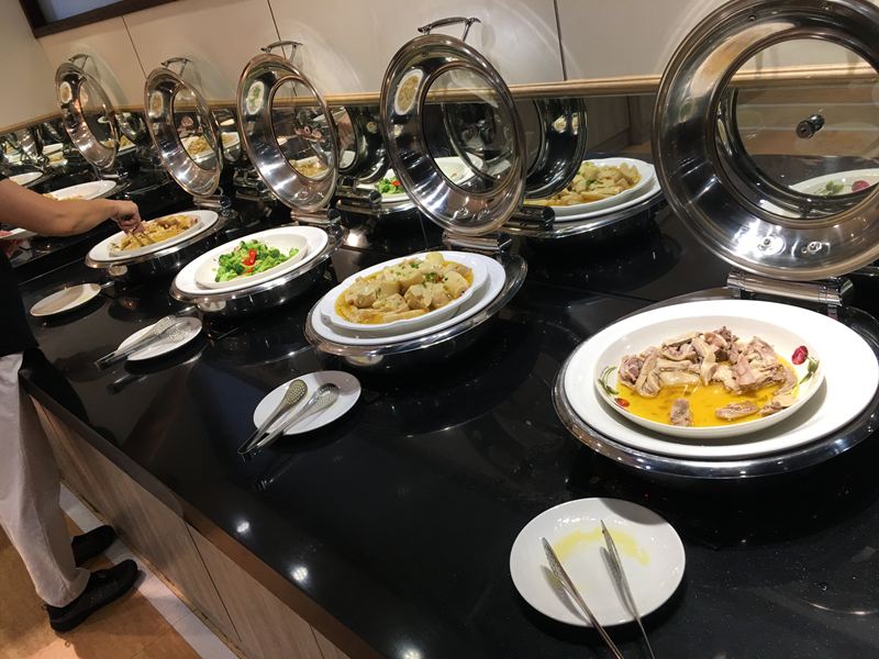 港龘港式自助百匯