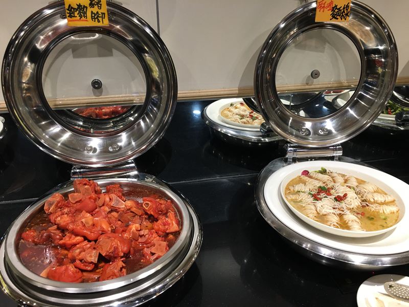 港龘港式自助百匯