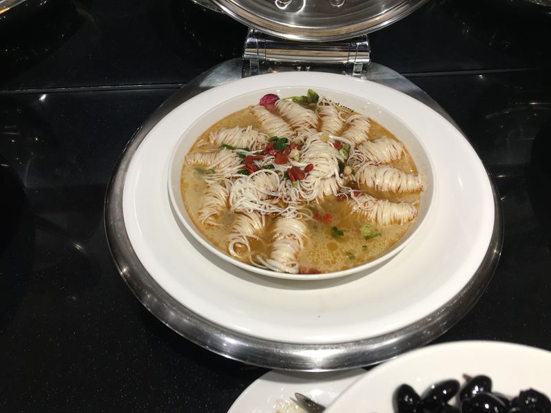 港龘港式自助百匯